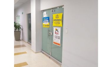OFICNA PARA ARRIENDO EN MPNTERA EN CENTRO DE NEGOCIOS