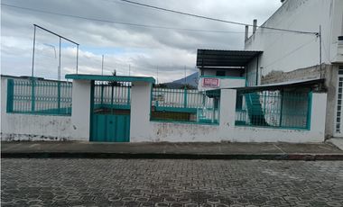 🚨 En Venta Terreno de 300 m² con Casa en Quichinche - Otavalo