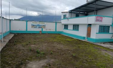 🚨 En Venta Terreno de 300 m² con Casa en Quichinche - Otavalo