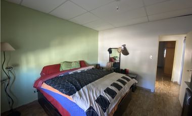 SE VENDE CASA 2 DORMITORIOS CALLE BRASIL CON PILETA