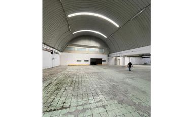 ALQUILER LOCAL Y GALERA COMERCIAL FERNANDEZ DE CORDOVA