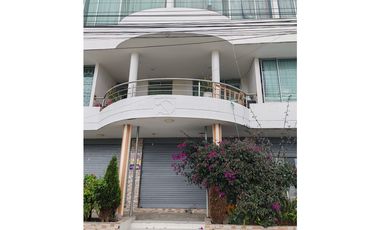 CASA RENTERA ESQUINERA – ALTA RENTABILIDAD EN CAYAMBE 💰📈