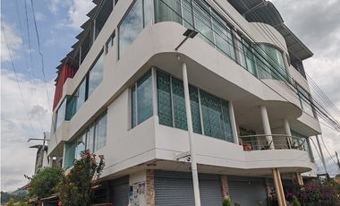 CASA RENTERA ESQUINERA – ALTA RENTABILIDAD EN CAYAMBE 💰📈