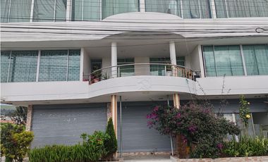 CASA RENTERA ESQUINERA – ALTA RENTABILIDAD EN CAYAMBE 💰📈