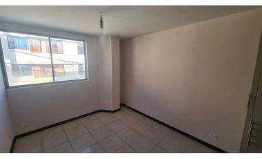 VENTA DEPARTAMENTO, TRES DORMITORIOS, EDIFICIO SEGURO, CALDERÓN