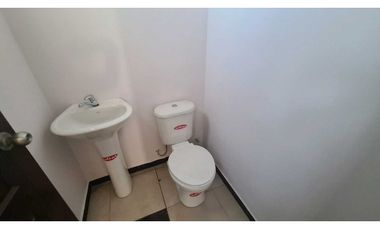 VENTA DEPARTAMENTO, TRES DORMITORIOS, EDIFICIO SEGURO, CALDERÓN