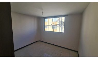 VENTA DEPARTAMENTO, TRES DORMITORIOS, EDIFICIO SEGURO, CALDERÓN