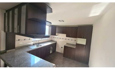 VENTA DEPARTAMENTO, TRES DORMITORIOS, EDIFICIO SEGURO, CALDERÓN
