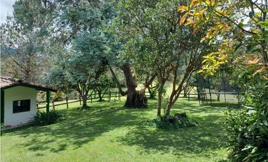 Venta Lote En El Retiro, Con frente a La Via LLanogrande.