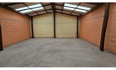 SE VENDE CASA ECONOMICA SECTOR EL VALLE URB. LAGUNAS DEL SOL