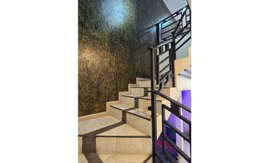 CASA AMPLIA EN VENTA CON BUENOS ACABADOS SECTOR CUIDADELA LOS MEDICOS