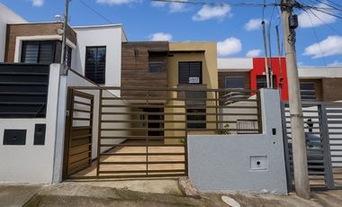 CASA AMPLIA EN VENTA CON BUENOS ACABADOS SECTOR CUIDADELA LOS MEDICOS