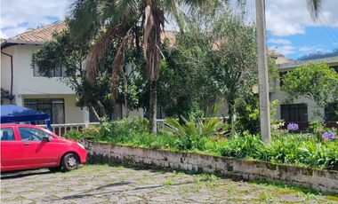 EN VENTA – HOTEL YAMOR CONTINENTAL, OTAVALO