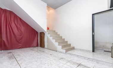 Casa en venta de 3 dormitorios c/ cochera en Temperley