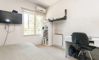 Casa en venta de 3 dormitorios c/ cochera en Temperley