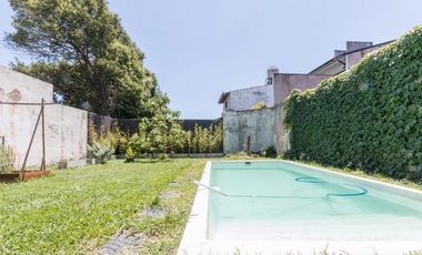 Casa en venta de 3 dormitorios c/ cochera en Temperley