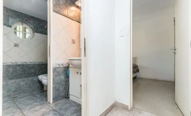 Casa en venta de 3 dormitorios c/ cochera en Temperley