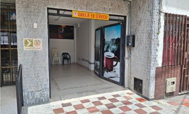 SE RENTA LOCAL CERCA AL PARQUE PRINCIPAL DE MONTENEGRO , QUINDIO