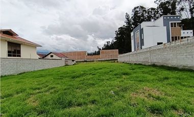 SITIO AMPLIO EN VENTA SECT CDLA LOS MÉDICOS