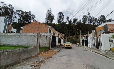 SITIO AMPLIO EN VENTA SECT CDLA LOS MÉDICOS