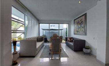 CASA EN VENTA O ARRIENDO EN PICACHO CON PISCINA - CONJUNTO CERRADO