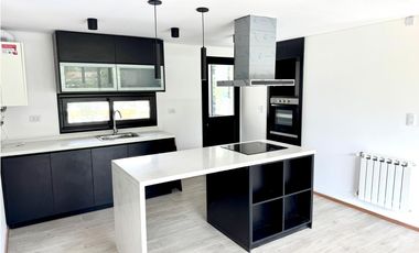 PINAMAR, MAR DE OSTENDE - DEPARTAMENTO A METROS DEL MAR