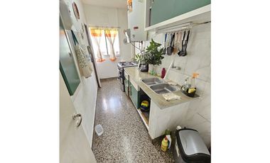 venta de departamento de 4 ambientes 2° piso por escalera