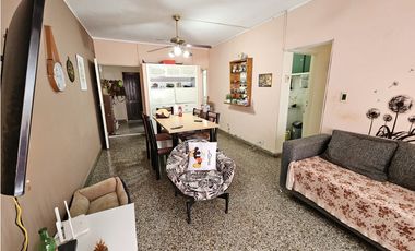 venta de departamento de 4 ambientes 2° piso por escalera