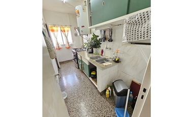 venta de departamento de 4 ambientes 2° piso por escalera