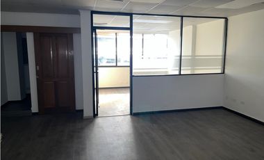 Se alquila Oficina 84.24 m² en Galerías Balboa