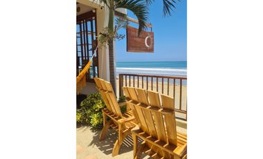 Hotel frente al Mar 5 cabañas Santa Marianita