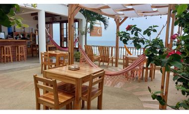 Hotel frente al Mar 5 cabañas Santa Marianita