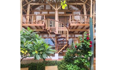 Hotel frente al Mar 5 cabañas Santa Marianita