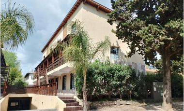 DEPARTAMENTO EN DUPLEX CON DOBLE COCHERA