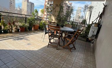 Departamento en venta de 4 dormitorios c/ cochera en Lomas de Zamora