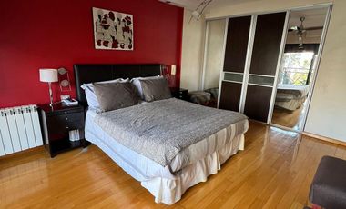 Departamento en venta de 4 dormitorios c/ cochera en Lomas de Zamora