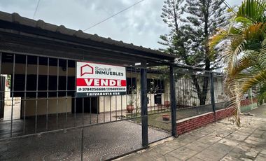 VENDE casa en barrio Incone