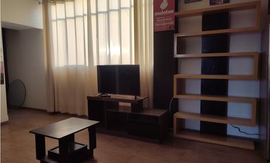 SE ALQUILA DEPARTAMENTO AMOBLADO EN EL CENTRO DE LA CIUDAD