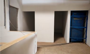 i025036 - Venta Almacen - Calleria