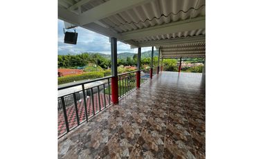 FINCA EN SANTAGUEDA PARA EVENTOS Y TALLERES  50 PAX