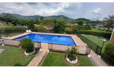 FINCA EN SANTAGUEDA PARA EVENTOS Y TALLERES  50 PAX