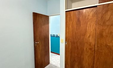 VENDE imponente departamento en piso completo