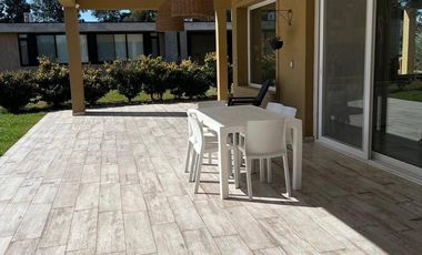 Casa en venta en Fincas del Alba canning