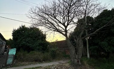 VENDE terreno 10x40 en Barrio Mariano Moreno