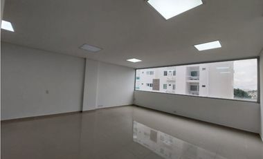 OFICINA + PARQUEADERO EN VENTA  SEXTA AVENIDA