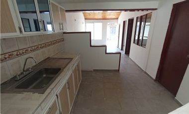 SE ARRIENDA CASA EN BOSQUES DE MARACAIBO - TULUA