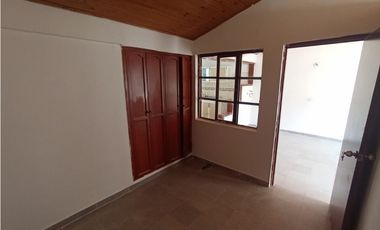 SE ARRIENDA CASA EN BOSQUES DE MARACAIBO - TULUA