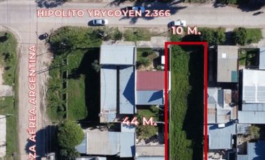 VENDE terreno 10x44 Barrio La Pilar sobre asfalto