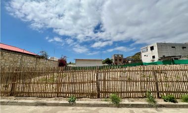 Casa de 3 Dormitorios en planos Santa Marianita cerca al mar