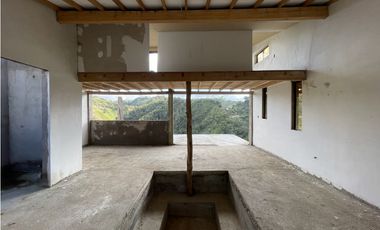 Se vende Cabaña por terminar en San Roque, Antioquia